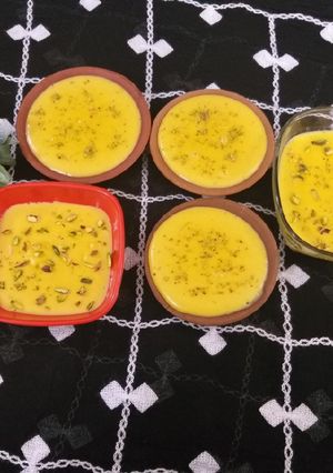 A picture of Mango rice casar pista firny pudding.