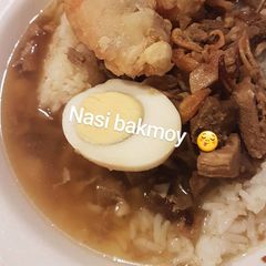 A picture of Nasi Bakmoy.