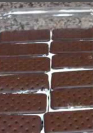 صورة لوصفة كعكة البوظة اللذيذة وبسيطة