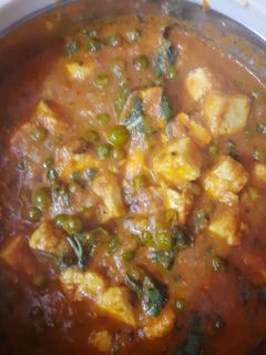 मटर पनीर (matar paneer recipe in Hindi) रेसिपी मुख्य फोटो