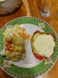 Pimiento relleno con ensalada rusa