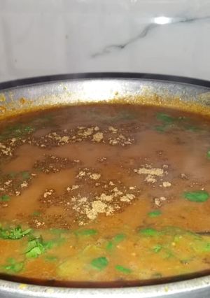 A picture of Makhni dal.
