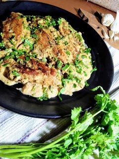 ক্রিমি গার্লিক চিকেন (creamy garlic chicken recipe in Bengali) রেসিপির প্রধান ছবি