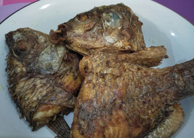 Ikan mujair goreng bumbu