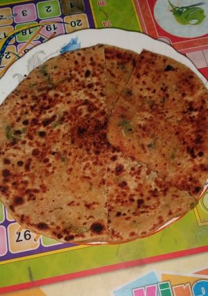 मूली का पराठा (mooli ka paratha recipe in Hindi) रेसिपी मुख्य फोटो
