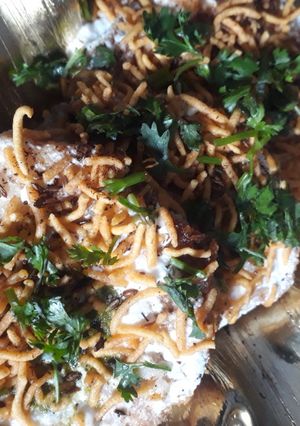 ब्रेड के दही बड़े (Bread ke dahi bade recipe in Hindi) रेसिपी मुख्य फोटो
