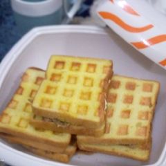 A picture of Waffles bread.