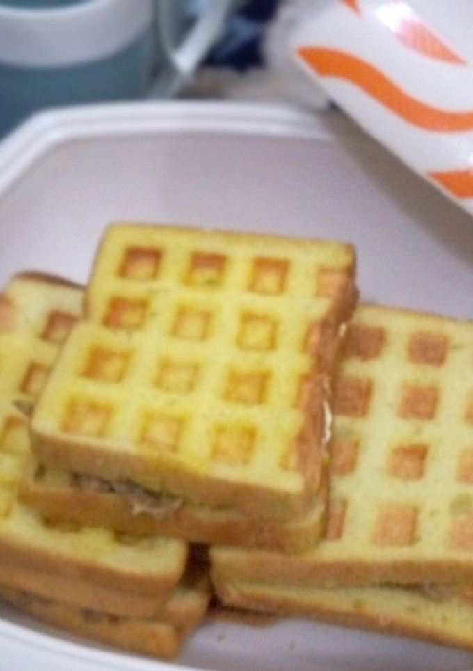 A picture of Waffles bread.