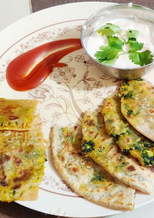 A picture of Stuffed Palak Paneer Bhurji Paratha.