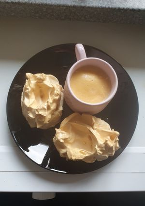 A picture of Small Pavlova's plain Ice-cream.