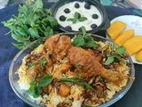Hyderabadi chicken dum biryani