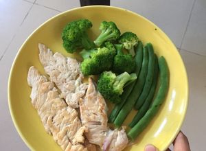 Foto resep Grilled Chicken with Broccoli and Green Beans (Dada Ayam Bakar)