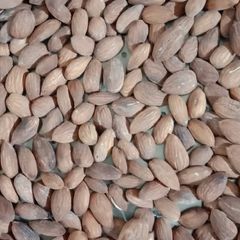 A picture of Roasted almomds.