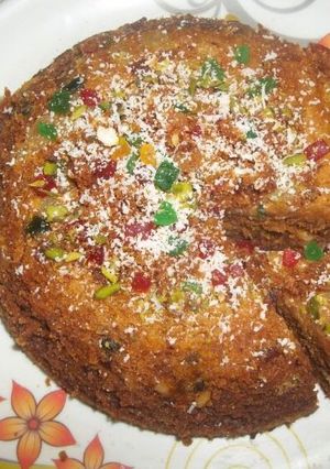 A picture of Fruit cake.