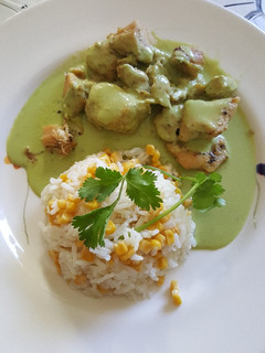 Una foto de Pollo en salsa de cilantro