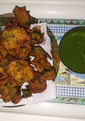 A picture of Palak ke pakore.
