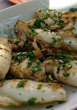A picture of Whole Squid On The Barbecue.