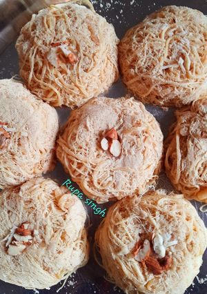 सोन पापड़ी (Son Papdi Recipe in Hindi) रेसिपी मुख्य फोटो