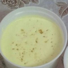 A picture of Carmalized Banana Ice Cream.