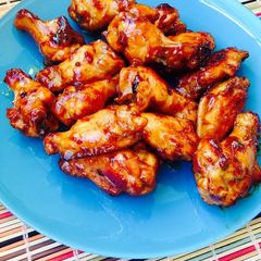 A picture of Honey Mustard Chicken Wings.
