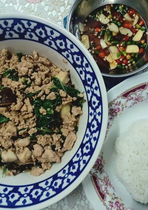รูปของ ผัดกะเพราหมูสับไม่ใส่พริก เด็กกินได้