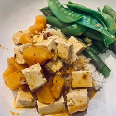 Quick tofu red curry A picture of Quick tofu red curry.