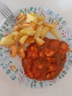Una foto de Pollo con tomate