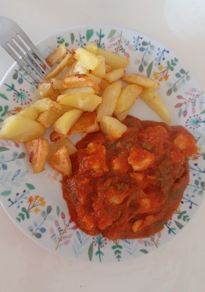 Una foto de Pollo con tomate