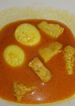 Foto resep Gulai telur dan tahu tempe..