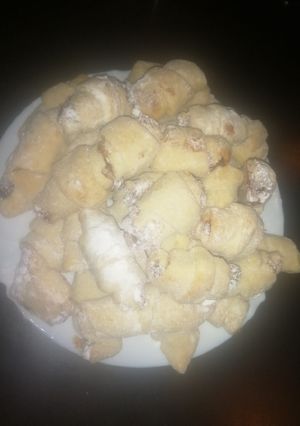 O poză a rețetei Cornulețe cu gem🥐.