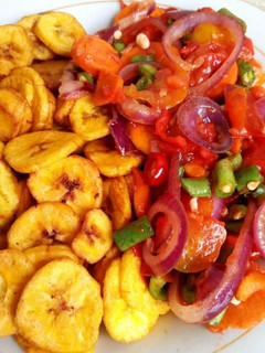A picture of Plantain chips with sauce.