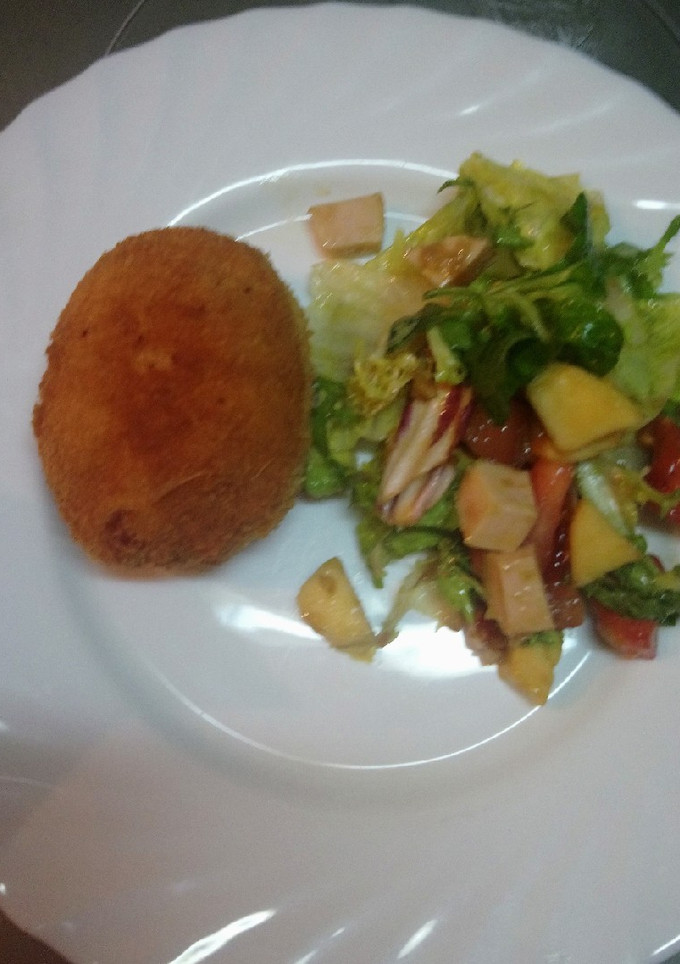 Una foto de Huevos rellenos villaroy