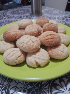 Una foto de Galletitas de limón y coco