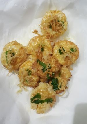 Hình của món Ăn vặt: Đậu hủ trứng sốt mỡ hành chà bông.