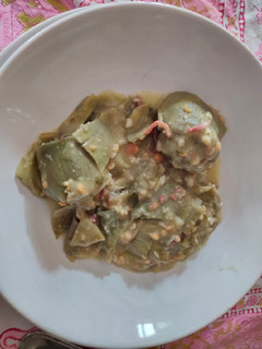 Una foto de Alcachofas en salsa verde