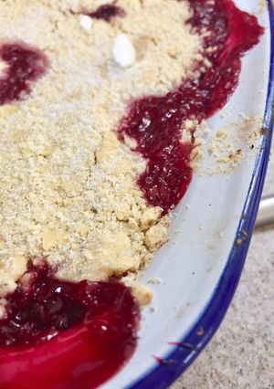A picture of Plum Crumble.