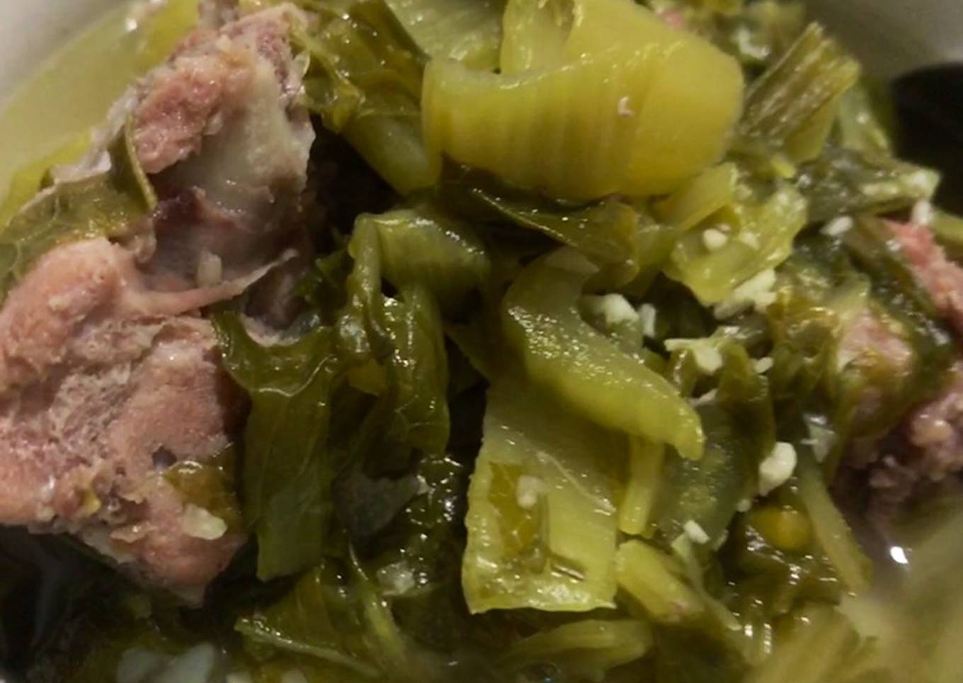 Bakut Babi Sayur Asin