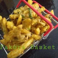 French fries pakora basket A picture of French fries pakora basket.