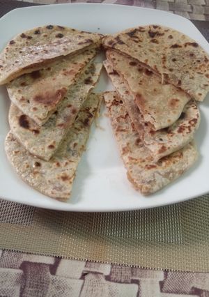 ફરાળી પૂરણ પોળી (Farali Puran Poli Recipe In Gujarati) રેસીપી મુખ્ય ફોટો