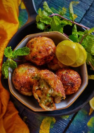 A picture of Cheese poppers.