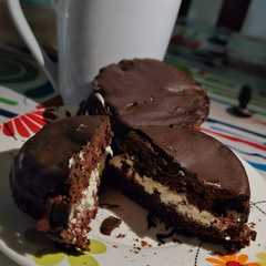 A picture of (KETO) Alfajores riquísimos.