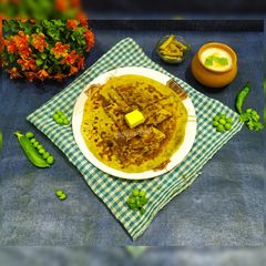 A picture of Matar Paratha.