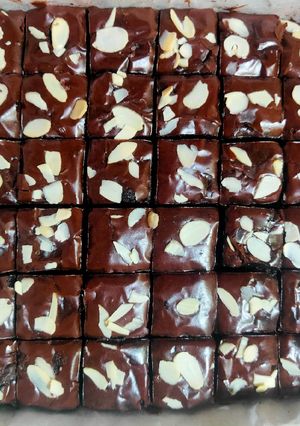 Foto resep Shiny Fudgy Brownies