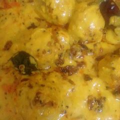 A picture of Kadhi Pakora.
