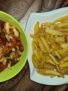 A picture of Chips and sausage.