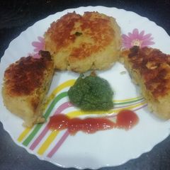 A picture of Chana Dal Stuffed Tikki.