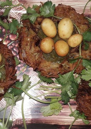 आलू पनीर बर्ड नेस्ट कटलेट (Aloo paneer bird nest cutlet recipe in hindi) रेसिपी मुख्य फोटो
