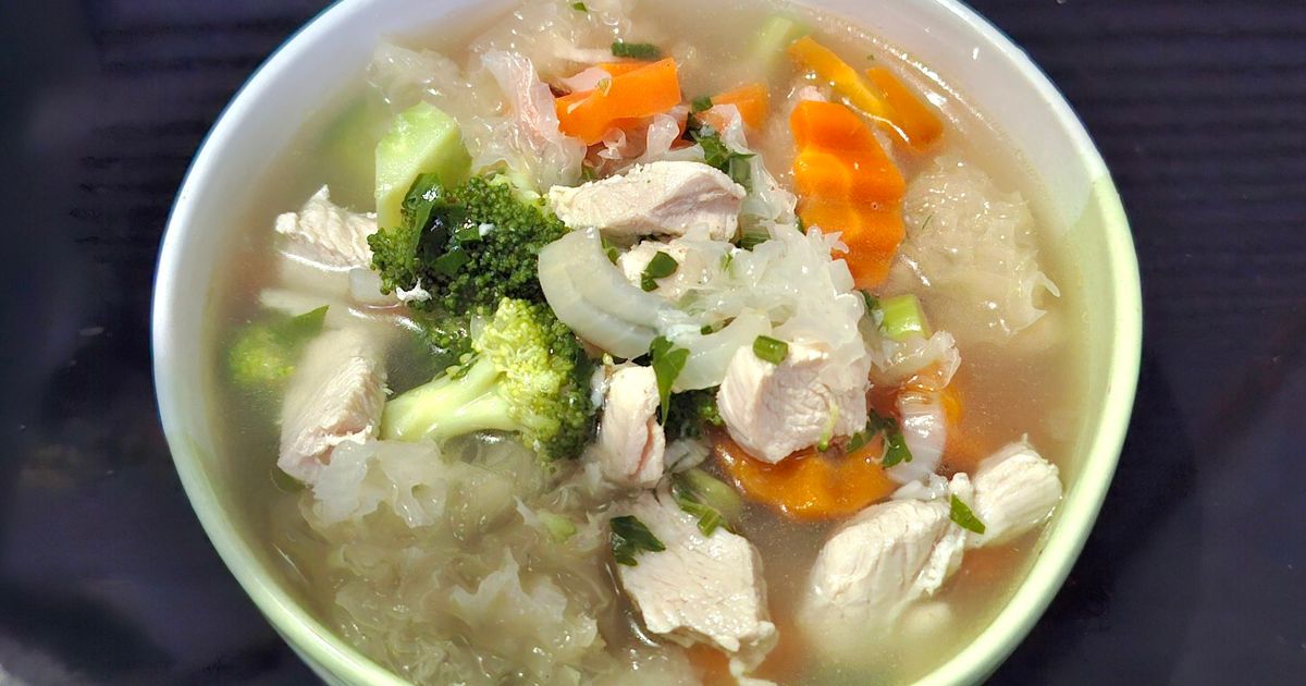 Sop Ayam Jamur Salju