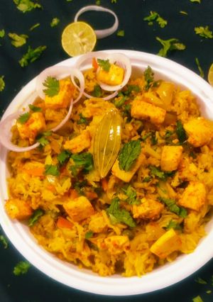 પનીર રાઇસ (Paneer Rice Recipe In Gujarati) રેસીપી મુખ્ય ફોટો