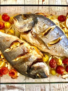 Una foto de Dorada al horno